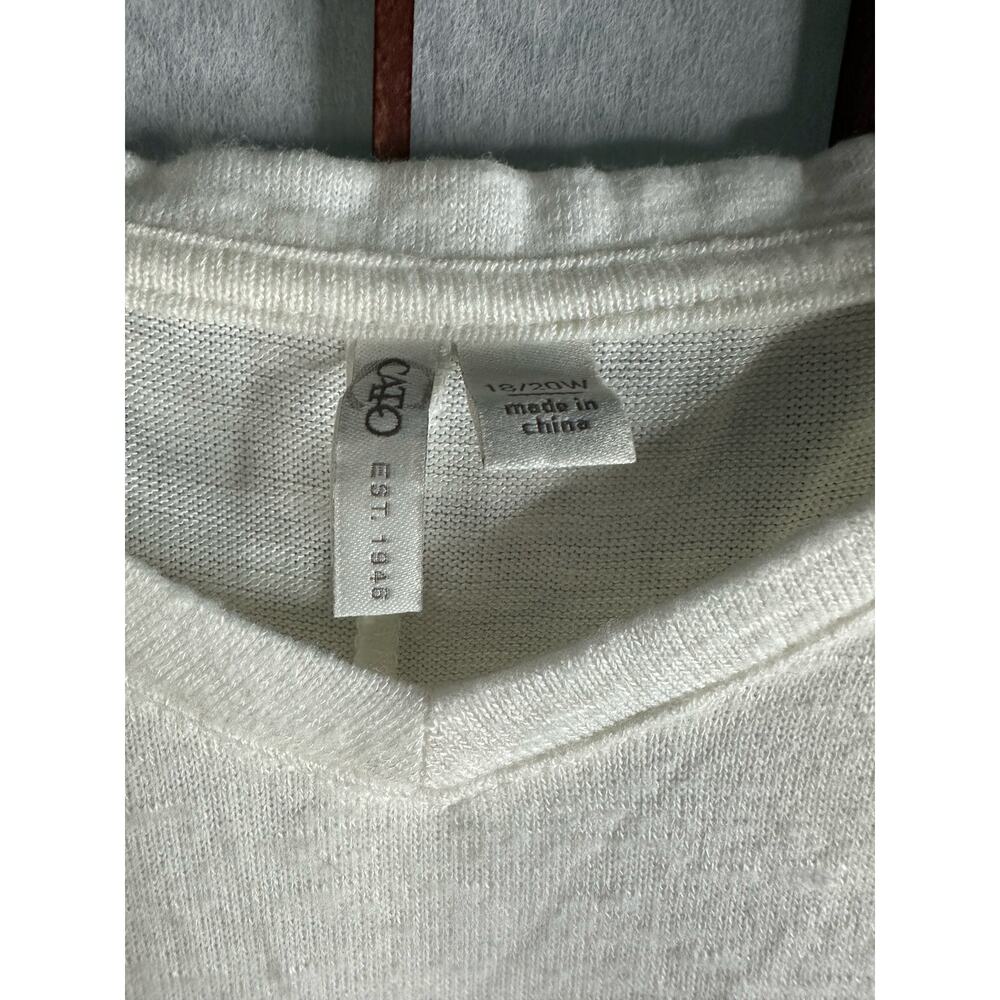 Cato Women's Long Sleeve t-shirt with lace up sleeves White size 18-20 - Picture 2 of 8